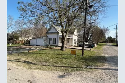 401 E Spruce Street, Whitewright, TX 75491 - Photo 2