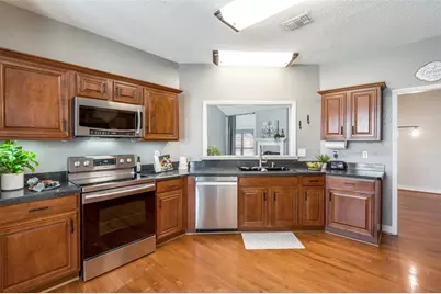 2025 Oakbluff Drive, Carrollton, TX 75007 - Photo 4