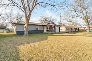 220 Davis, Stephenville, TX 76401 - Photo 2