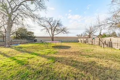 220 Davis, Stephenville, TX 76401 - Photo 20