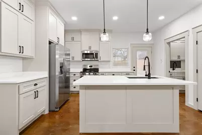 908 N 10th Street, Waco, TX 76707 - Photo 4