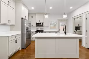 908 N 10th St, Waco, TX 76707 - Photo 4