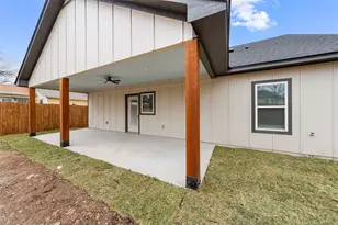 908 N 10th St, Waco, TX 76707 - Photo 18