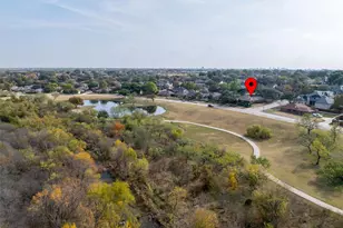 1636 Crooked Creek Dr, Carrollton, TX 75007 - Photo 2