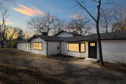 2155 Hickory Trace, Mabank, TX 75156 - Photo 2