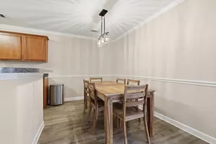 863 Lindbergh Ln, Grand Prairie, TX 75051 - Photo 10