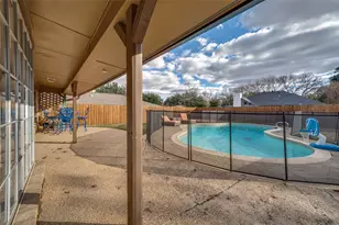 2720 Prairie Creek Ct, Plano, TX 75075 - Photo 30