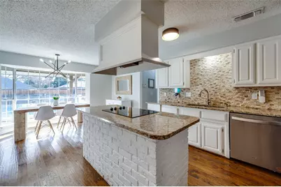 2720 Prairie Creek Court, Plano, TX 75075 - Photo 12