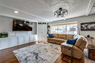 2720 Prairie Creek Ct, Plano, TX 75075 - Photo 6