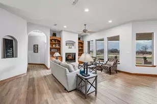 5605 Flagstick Dr, Granbury, TX 76049 - Photo 12