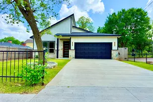 4316 Penrod Ave, Cockrell Hill, TX 75211 - Photo 2