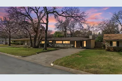 1008 Ridgewood Terrace, Arlington, TX 76012 - Photo 1