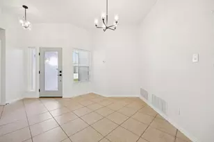 1016 Grand Central Pkwy, Saginaw, TX 76131 - Photo 14