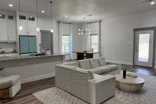 1009 E Buffalo St, Forney, TX 75126 - Photo 2