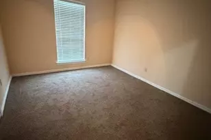 202 W Cotter Ave, Alvarado, TX 76009 - Photo 8