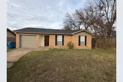 202 W Cotter Avenue, Alvarado, TX 76009 - Photo 1