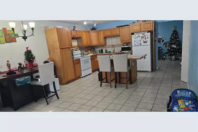 32 E Mountain Creek Drive #24, Grand Prairie, TX 75052 - Photo 2