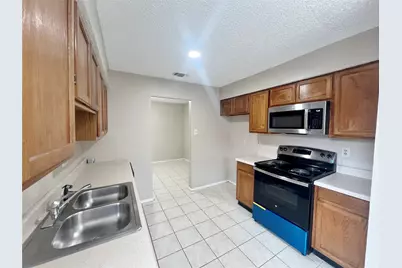 1611 Brentwood Drive, Irving, TX 75061 - Photo 12