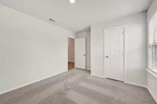 113 Rockwood Ln, Justin, TX 76247 - Photo 8