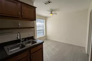 320 Lake Texoma Dr, Wylie, TX 75098 - Photo 8