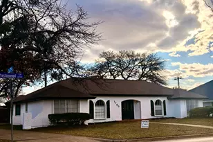 1700 Prestonwood Dr, Arlington, TX 76012 - Photo 1