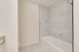 1700 Prestonwood Dr, Arlington, TX 76012 - Photo 16