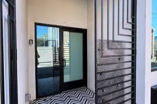 3012 Clover, Dallas, TX 75226 - Photo 14