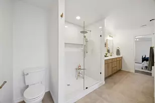 10015 Glen Canyon Dr, Dallas, TX 75243 - Photo 26