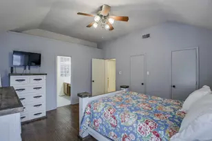 2813 White Oak Dr, Grand Prairie, TX 75052 - Photo 14