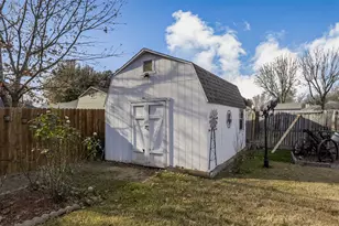 2813 White Oak Dr, Grand Prairie, TX 75052 - Photo 26