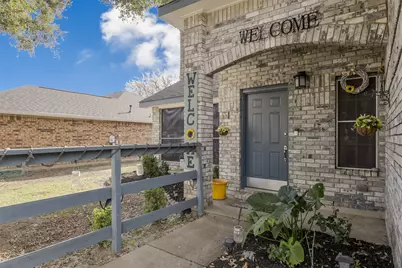 2813 White Oak Drive, Grand Prairie, TX 75052 - Photo 4