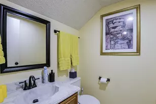 2813 White Oak Dr, Grand Prairie, TX 75052 - Photo 14