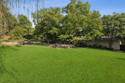 6951 Tokalon Drive, Dallas, TX 75214 - Photo 10