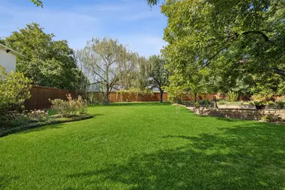 6951 Tokalon Drive, Dallas, TX 75214 - Photo 4