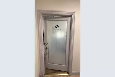 240 Harwood Road, Bedford, TX 76021 - Photo 18