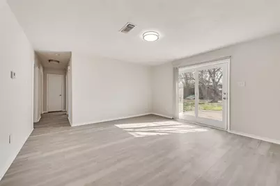 509 E Willow Lane, Princeton, TX 75407 - Photo 10