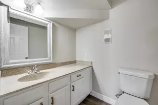 1001 Liberty St, Dallas, TX 75204 - Photo 8