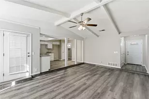 420 Thomas Chapel Dr, Arlington, TX 76014 - Photo 4