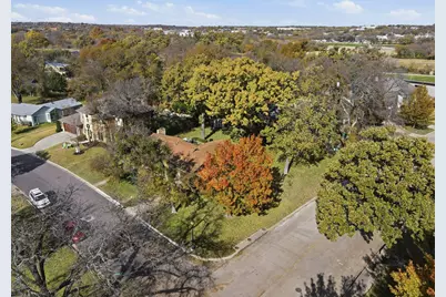 3700 Oaklawn Drive, Fort Worth, TX 76107 - Photo 10