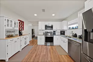 604 Moore St, Garland, TX 75040 - Photo 4