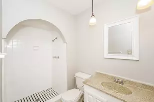 9814 Emory Oak Cir, Dallas, TX 75249 - Photo 16