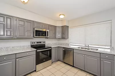 9814 Emory Oak Circle, Dallas, TX 75249 - Photo 8