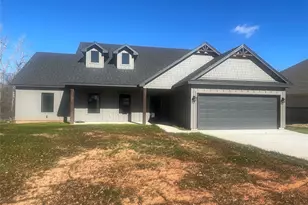 1007 Westwood Dr, Graham, TX 76450 - Photo 2