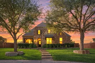 5925 Bloomsbury Pl, Frisco, TX 75033 - Photo 2