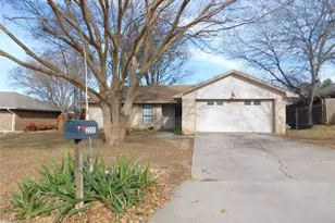 2200 Laurel St, Denton, TX 76205 - Photo 1