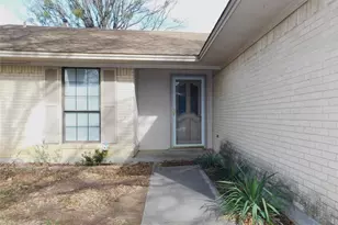 2200 Laurel St, Denton, TX 76205 - Photo 4