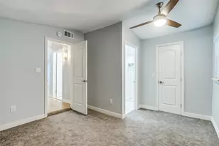 902 Clark St, Greenville, TX 75401 - Photo 12