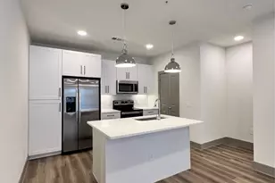 4020 McEwen Rd, Farmers Branch, TX 75244 - Photo 6