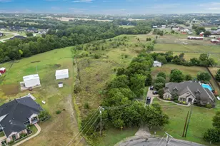 1061 Blackchamp Rd, Waxahachie, TX 75167 - Photo 1