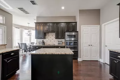 1804 Briaroaks Drive, Flower Mound, TX 75028 - Photo 10